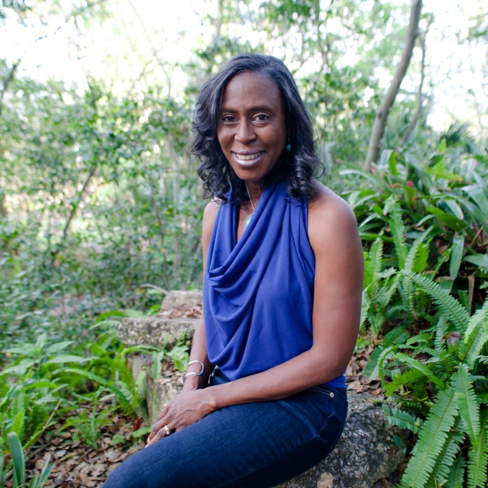 Meet your Posher, Jenorise